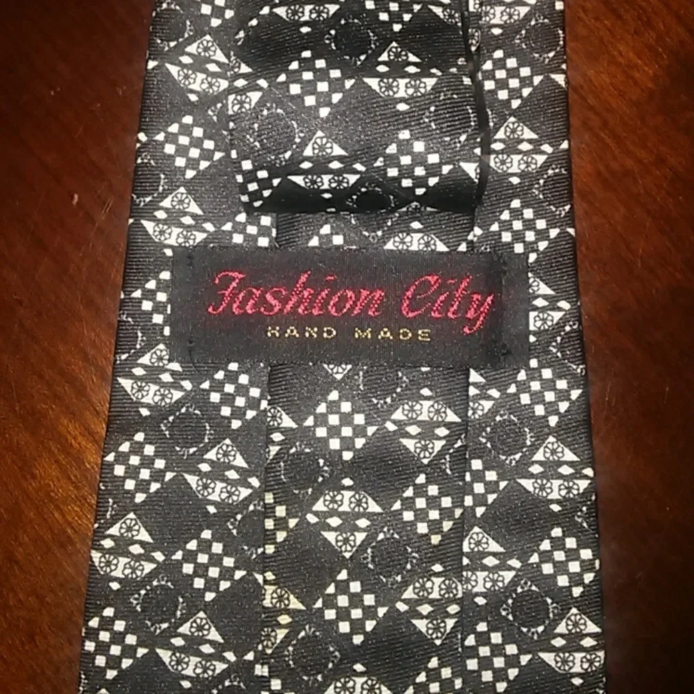 Men's Diamond & Checkerboard Print Tie